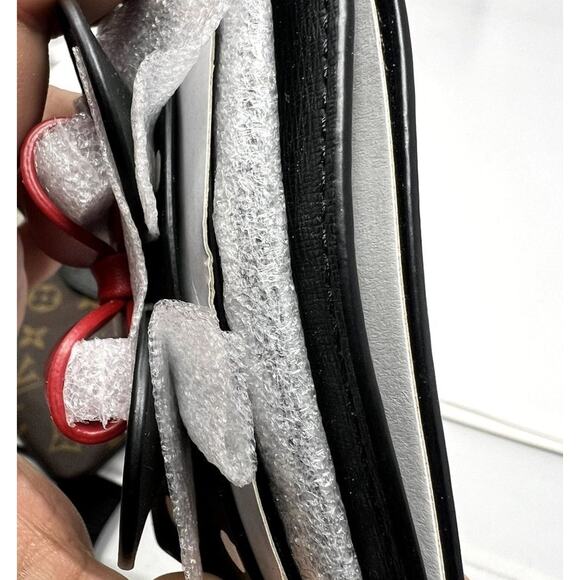 Disney Kate Spade Minnie Mouse Polka Dot Card Holder Wallet NWOT Limited Edition - Picture 4 of 6